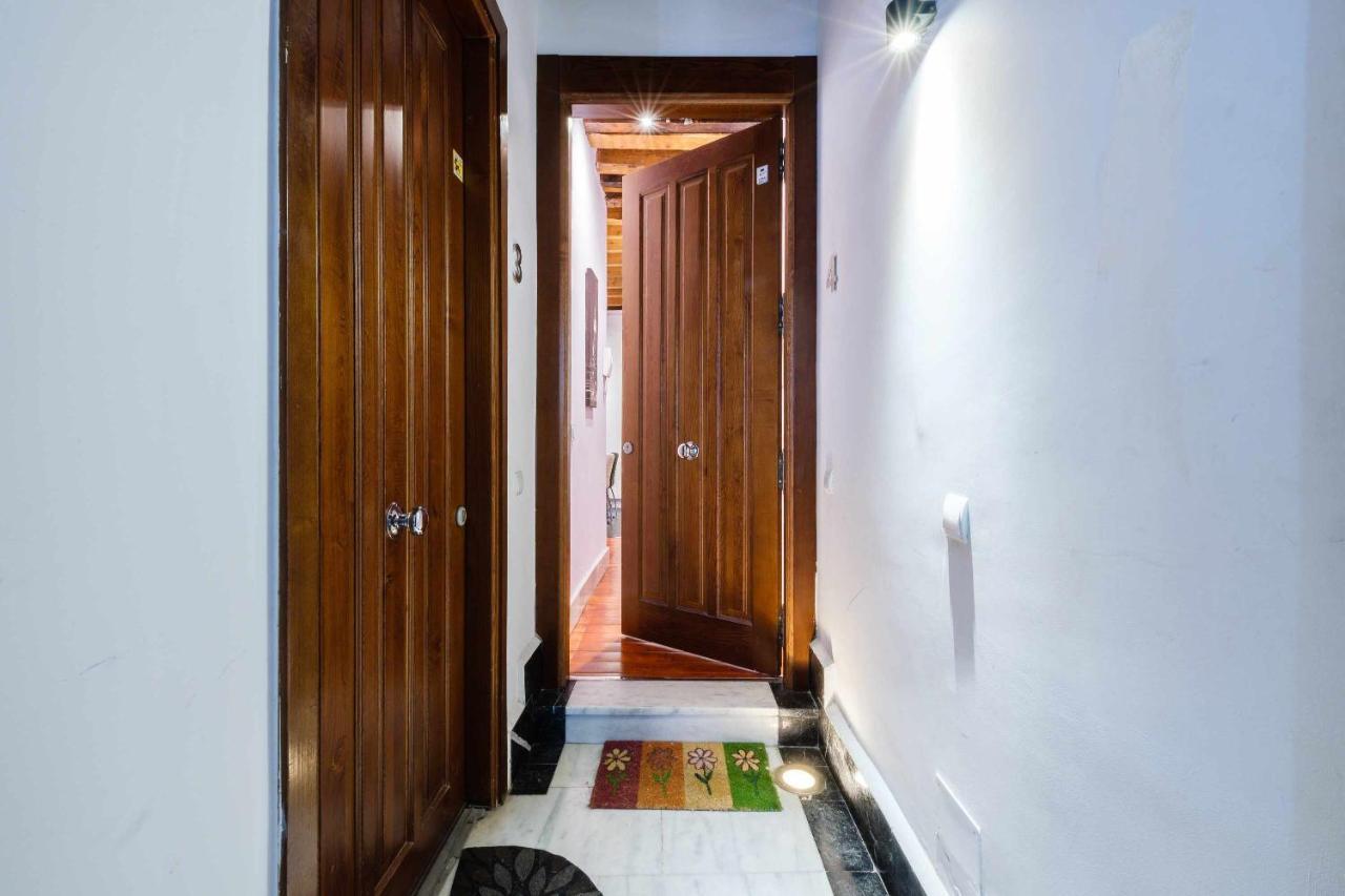Apartamento Con Patio Junto A La Catedral By Toledo Ap Luaran gambar