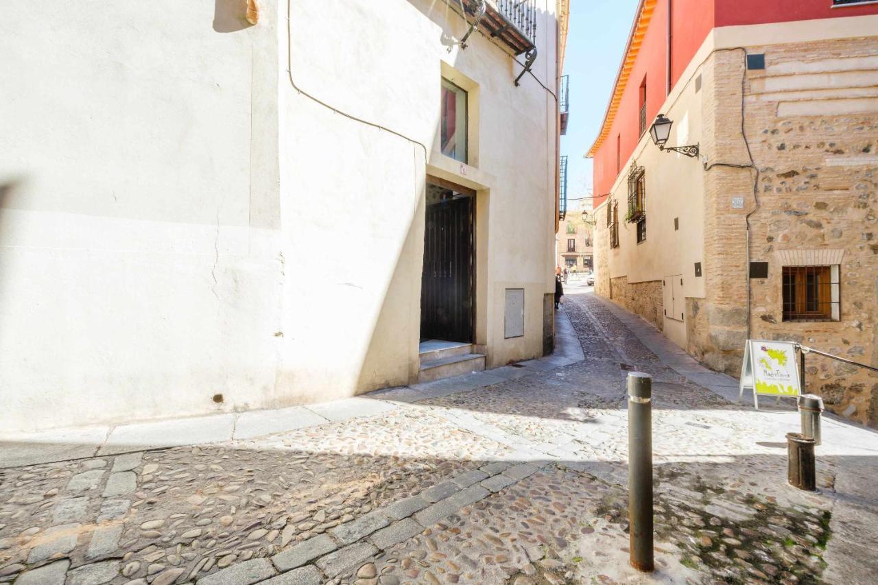Apartamento Con Patio Junto A La Catedral By Toledo Ap Luaran gambar